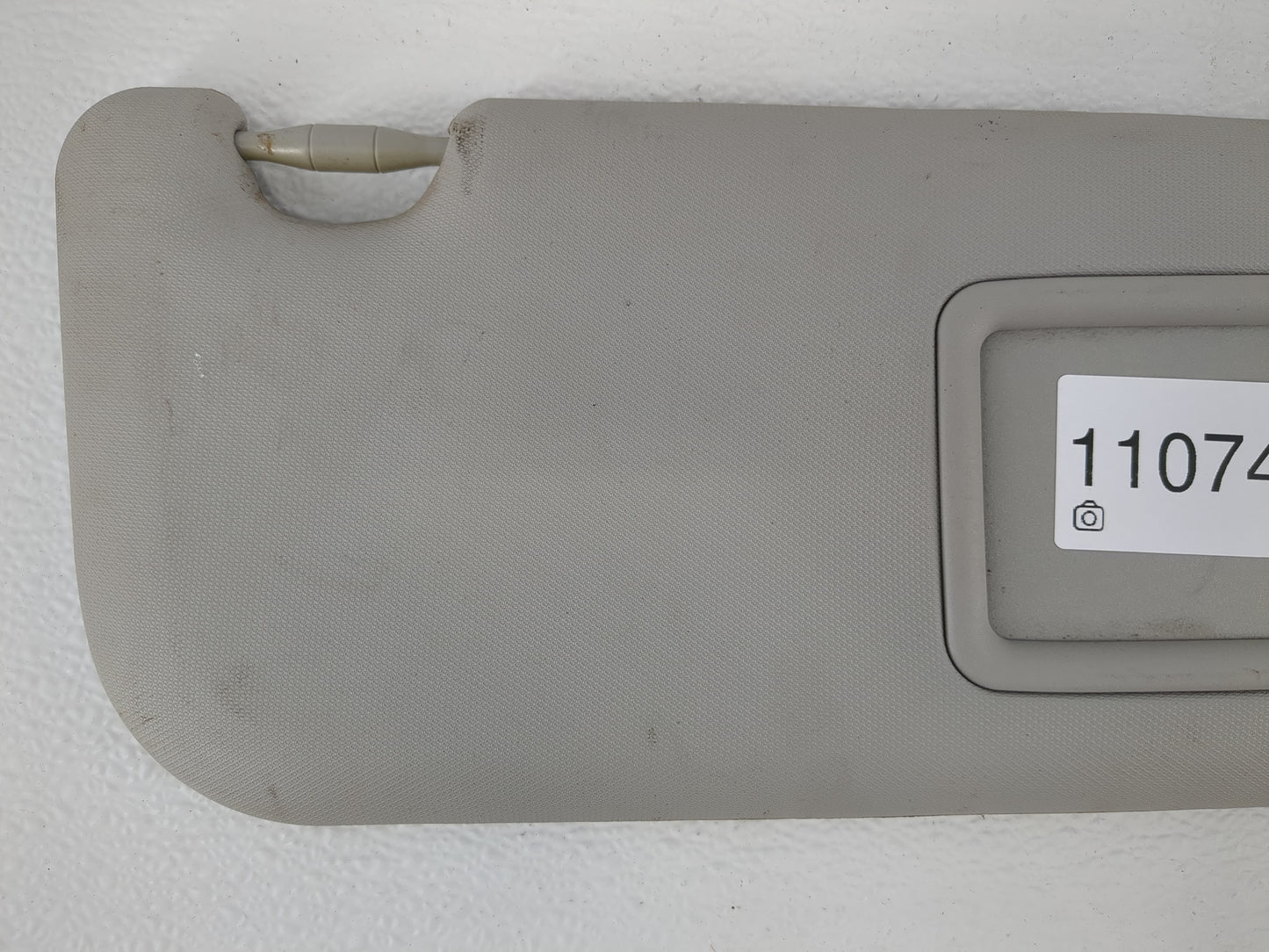 2017-2019 Toyota Corolla Sun Visor Shade Replacement Passenger Right Mirror Fits Fits 2017 2018 2019 OEM Used Auto Parts - O