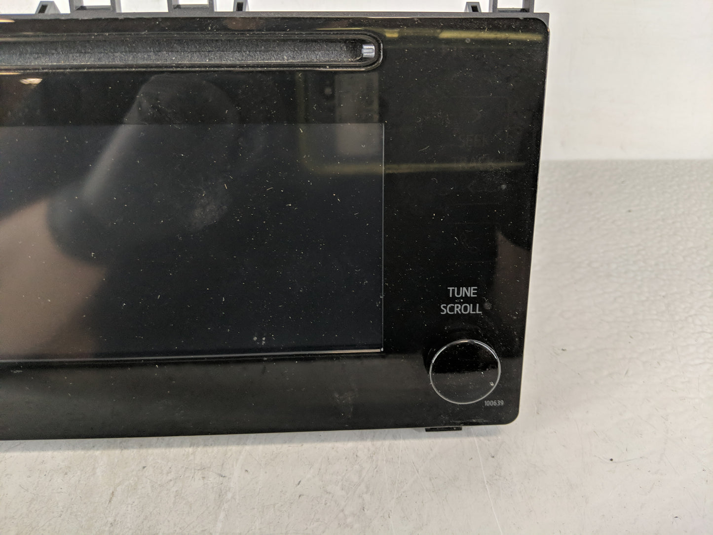2017-2019 Toyota Corolla Radio AM FM Cd Player Receiver Replacement P/N:86140-02520 Fits Fits 2017 2018 2019 OEM Used Auto P