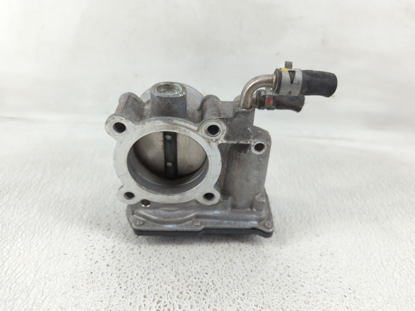 2020-2022 Toyota Corolla Throttle Body P/N:22030-0T130 22030-37040 Fits Fits 2013 2014 2018 2019 2020 2021 2022 OEM Used Aut