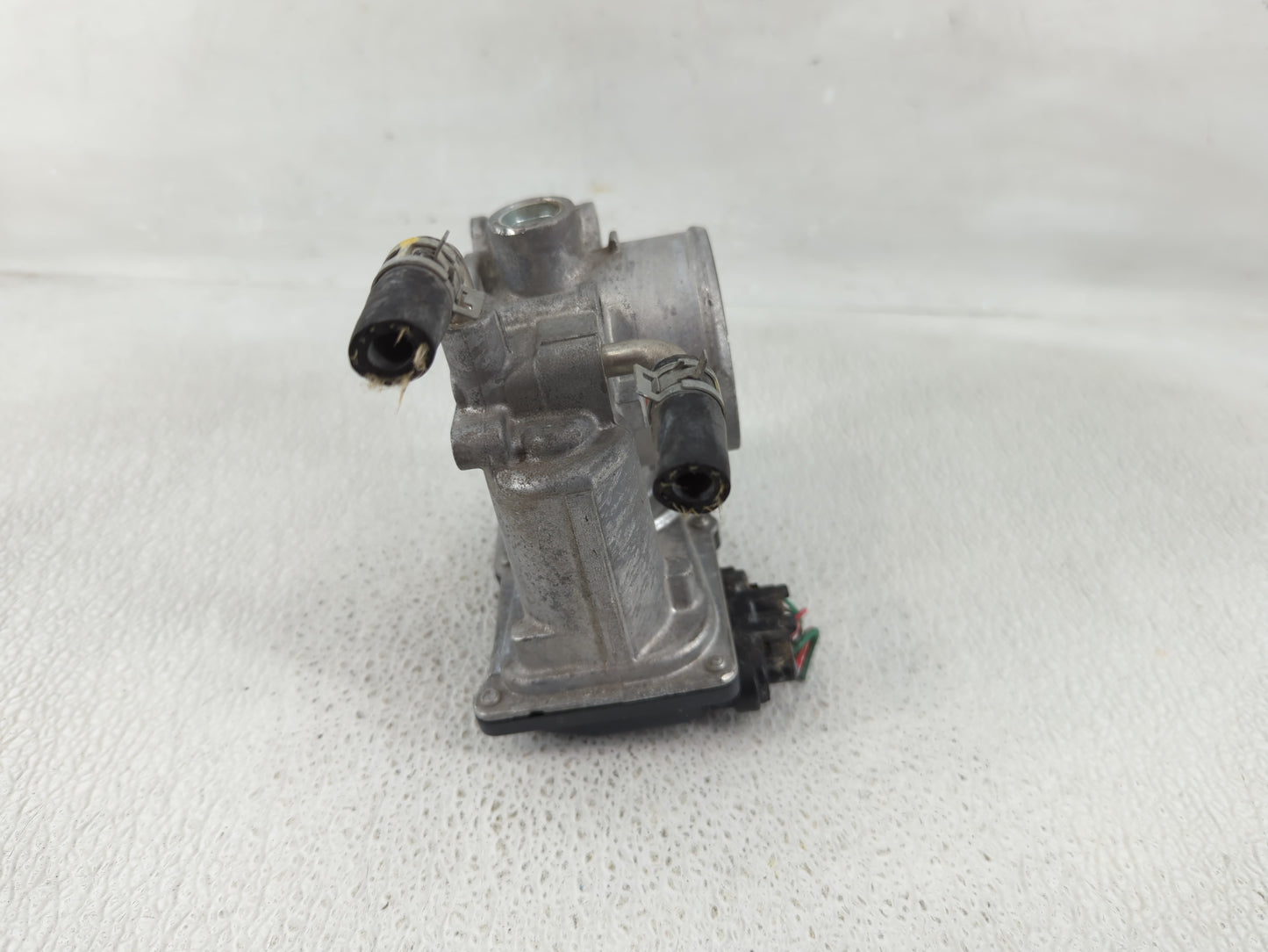 2020-2022 Toyota Corolla Throttle Body P/N:22030-0T130 22030-37040 Fits Fits 2013 2014 2018 2019 2020 2021 2022 OEM Used Aut