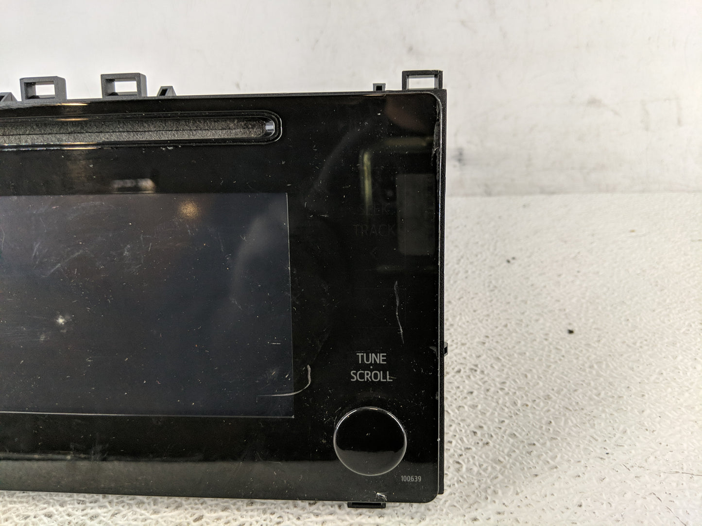 2017-2019 Toyota Corolla Radio AM FM Cd Player Receiver Replacement P/N:86140-02521 Fits Fits 2017 2018 2019 OEM Used Auto P