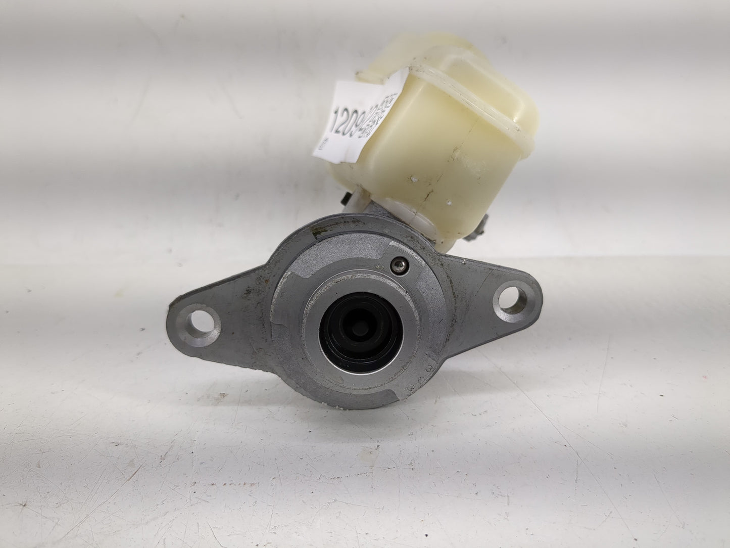 2014-2019 Toyota Corolla Brake Master Cylinder - Oemusedautoparts1.com