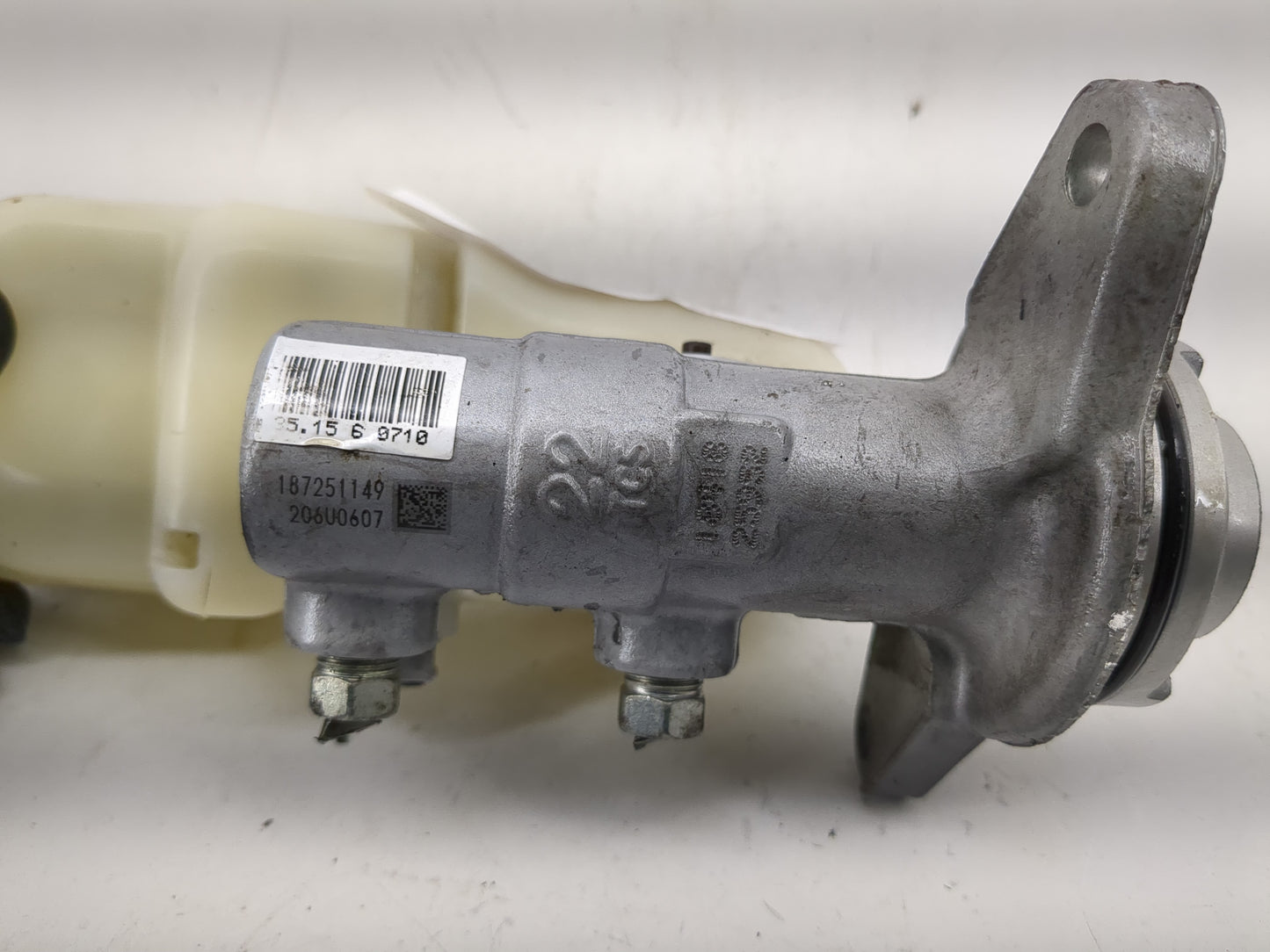 2014-2019 Toyota Corolla Brake Master Cylinder - Oemusedautoparts1.com