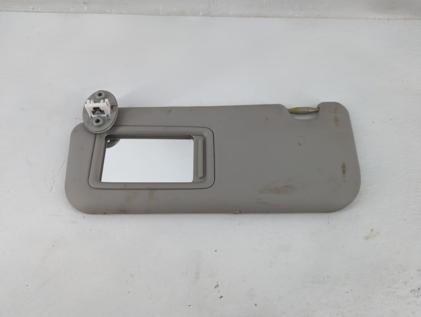 2017-2019 Toyota Corolla Sun Visor Shade Replacement Passenger Right Mirror Fits Fits 2017 2018 2019 OEM Used Auto Parts - O