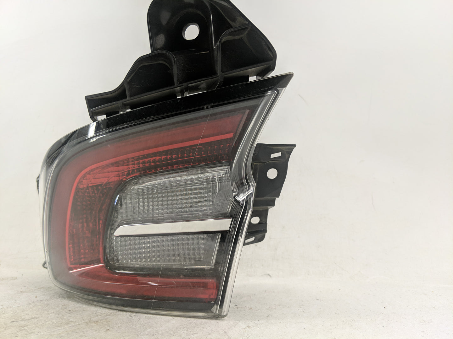 2019 Toyota Corolla Passenger Right Side Deck Lid Mounted Tail Light - Oemusedautoparts1.com