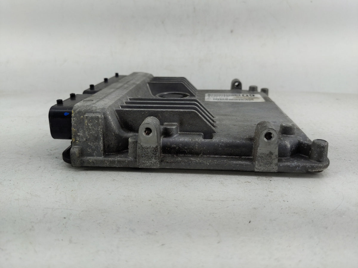 2017-2019 Toyota Corolla PCM Engine Control Computer ECU ECM PCU OEM P/N:89661-0ZQ93 Fits 2017 2018 2019 OEM Used Auto Parts