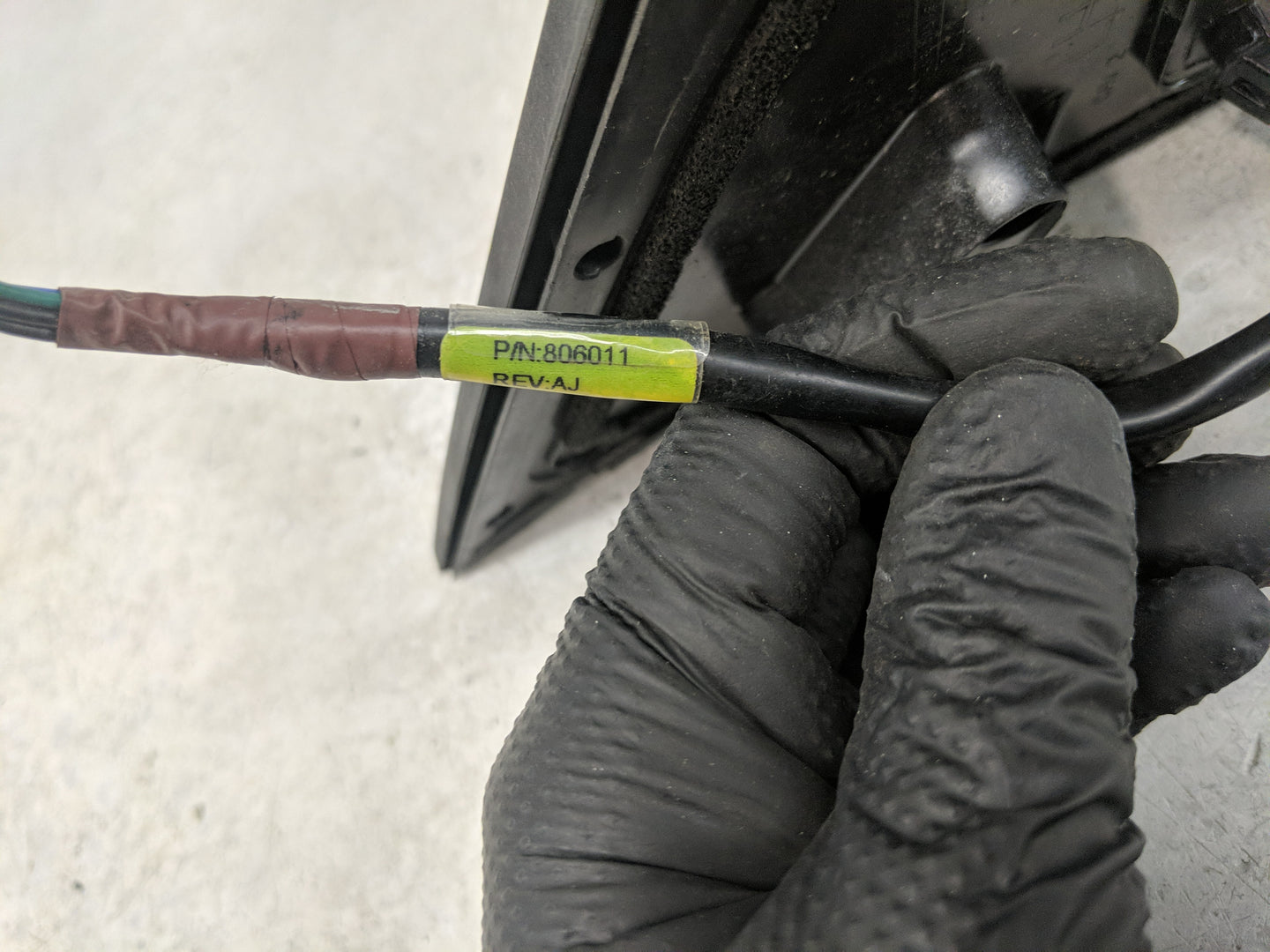 2014-2019 Toyota Corolla Driver Side View Mirror - Left Door Mirror OEM Used - Oemusedautoparts1.com