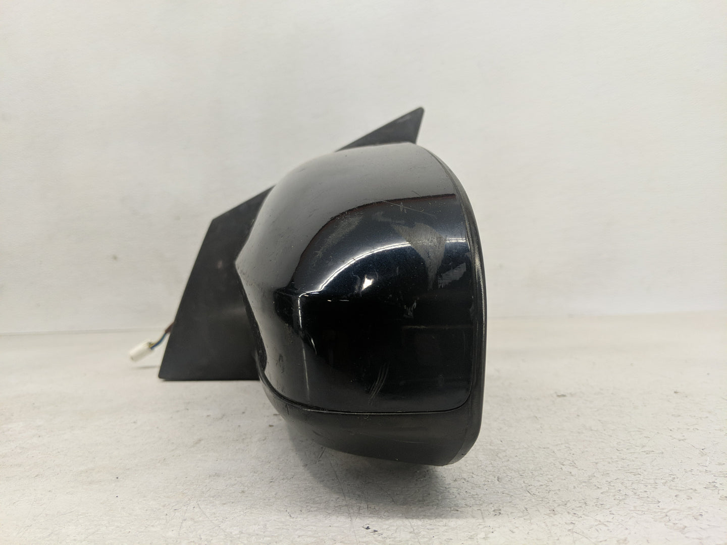 2014-2019 Toyota Corolla Driver Side View Mirror - Left Door Mirror OEM Used - Oemusedautoparts1.com