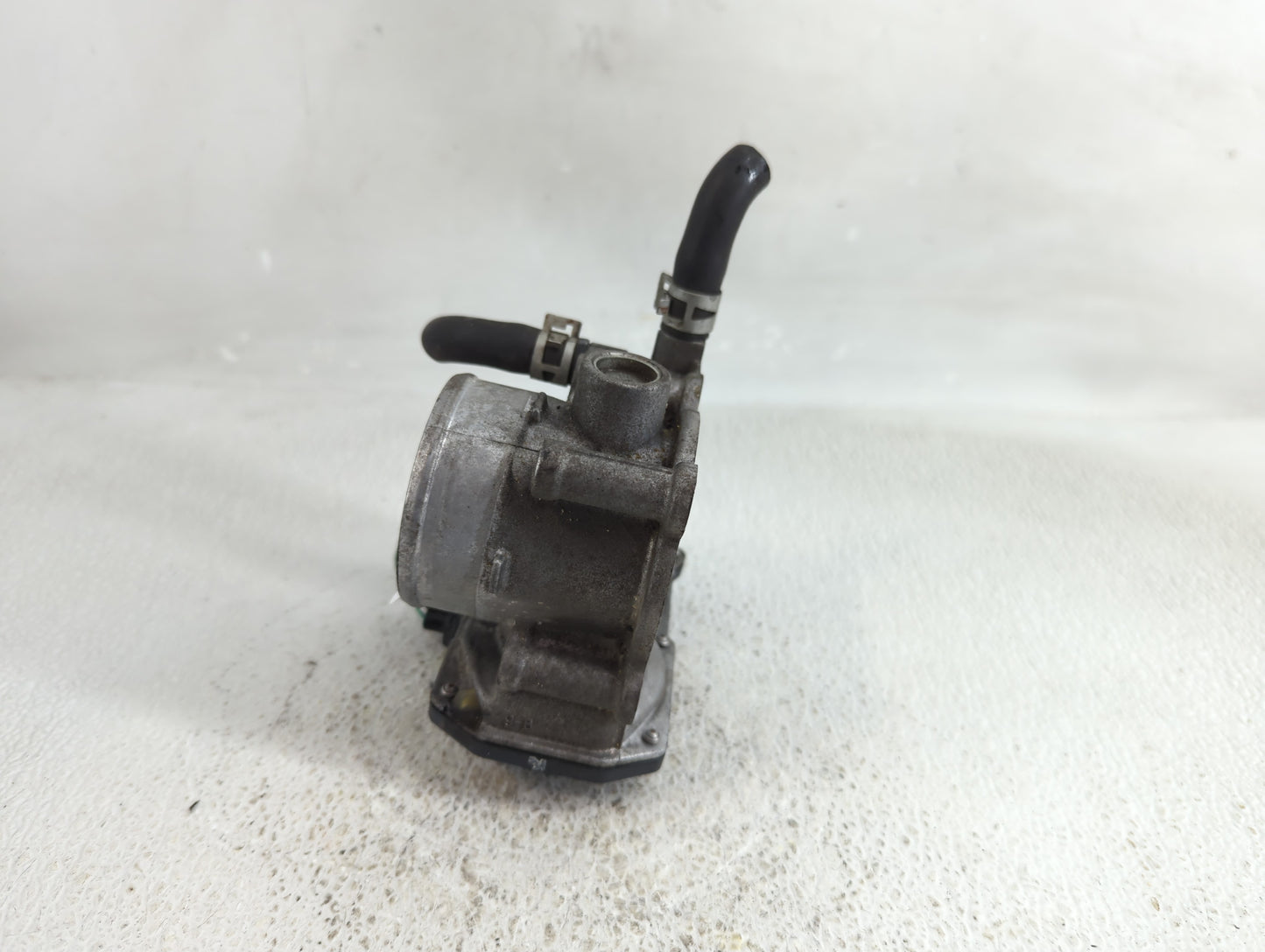 2011-2019 Toyota Corolla Throttle Body P/N:22030-0T080 Fits Fits 2011 2012 2013 2014 2015 2016 2017 2018 2019 OEM Used Auto 