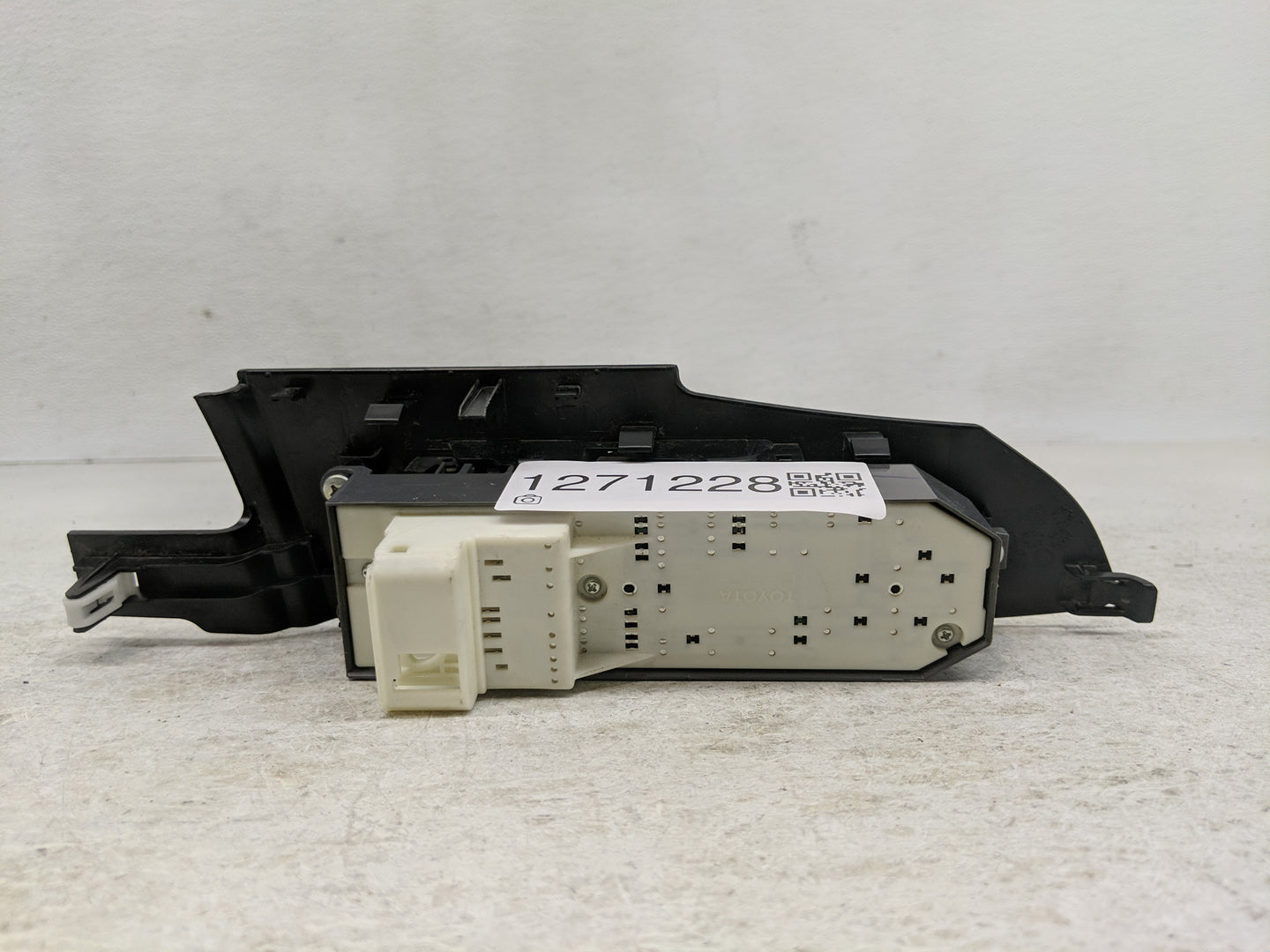 2014-2019 Toyota Corolla Master Power Window Switch Replacement Driver Side Left Fits Fits 2013 2014 2015 2016 2017 2018 201