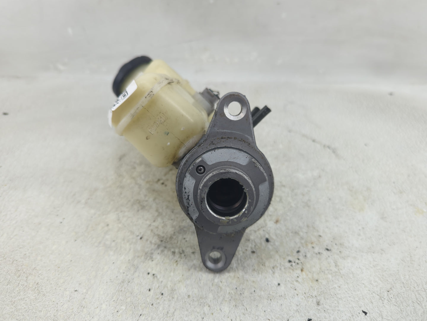 2014-2019 Toyota Corolla Brake Master Cylinder - Oemusedautoparts1.com