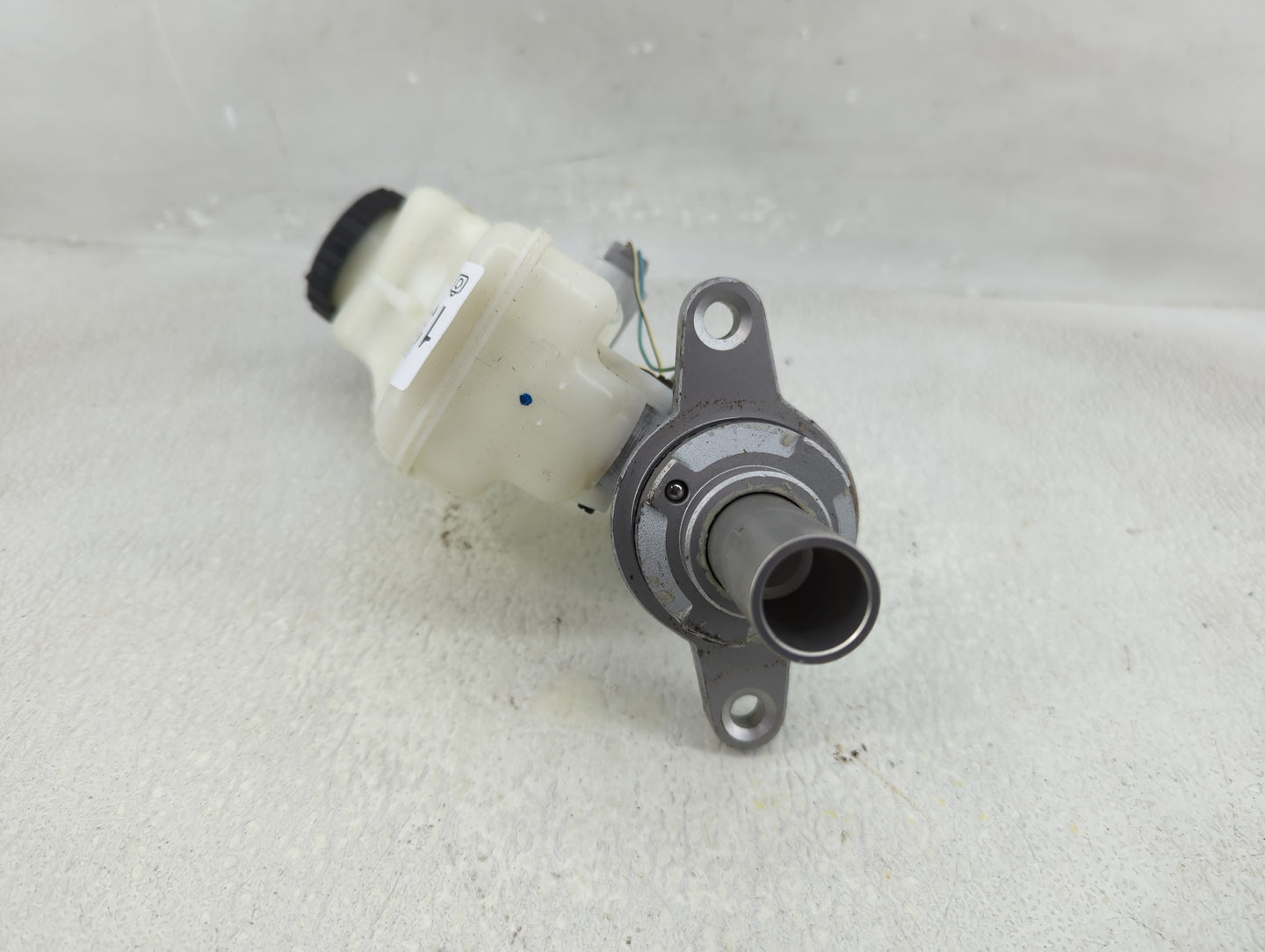2019-2022 Toyota Corolla Brake Master Cylinder - Oemusedautoparts1.com