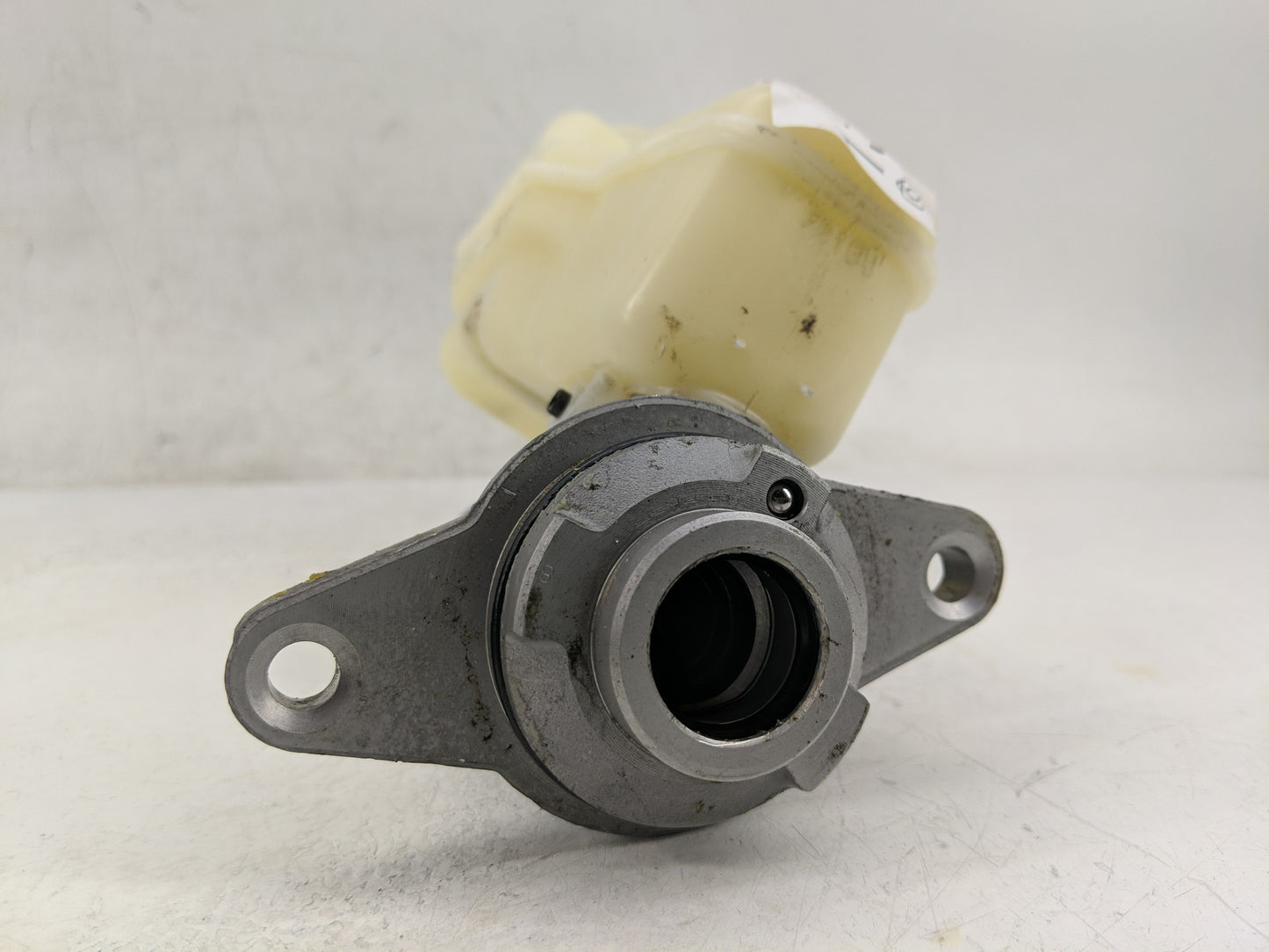 2014-2019 Toyota Corolla Brake Master Cylinder - Oemusedautoparts1.com