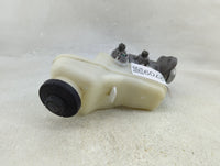 2014-2019 Toyota Corolla Brake Master Cylinder 1312709 - Oemusedautoparts1.com