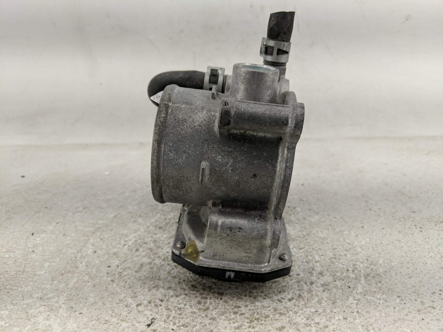 2011-2019 Toyota Corolla Throttle Body Fits Fits 2011 2012 2013 2014 2015 2016 2017 2018 2019 OEM Used Auto Parts - Oemuseda
