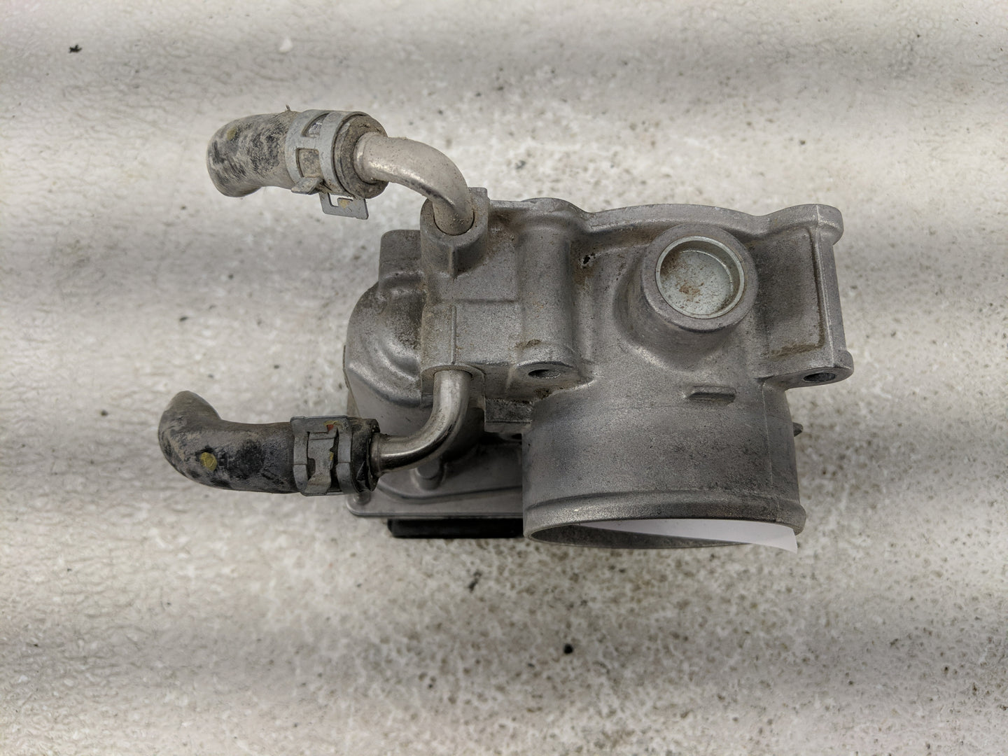 2020-2022 Toyota Corolla Throttle Body P/N:22030-0T130 22030-37040 Fits Fits 2013 2014 2018 2019 2020 2021 2022 OEM Used Aut