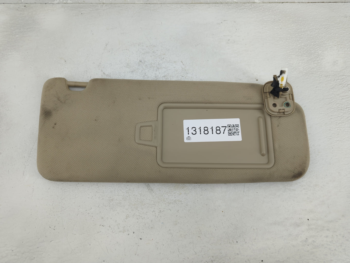 2019-2022 Toyota Corolla Sun Visor Shade Replacement Passenger Right Mirror Fits Fits 2019 2020 2021 2022 OEM Used Auto Part