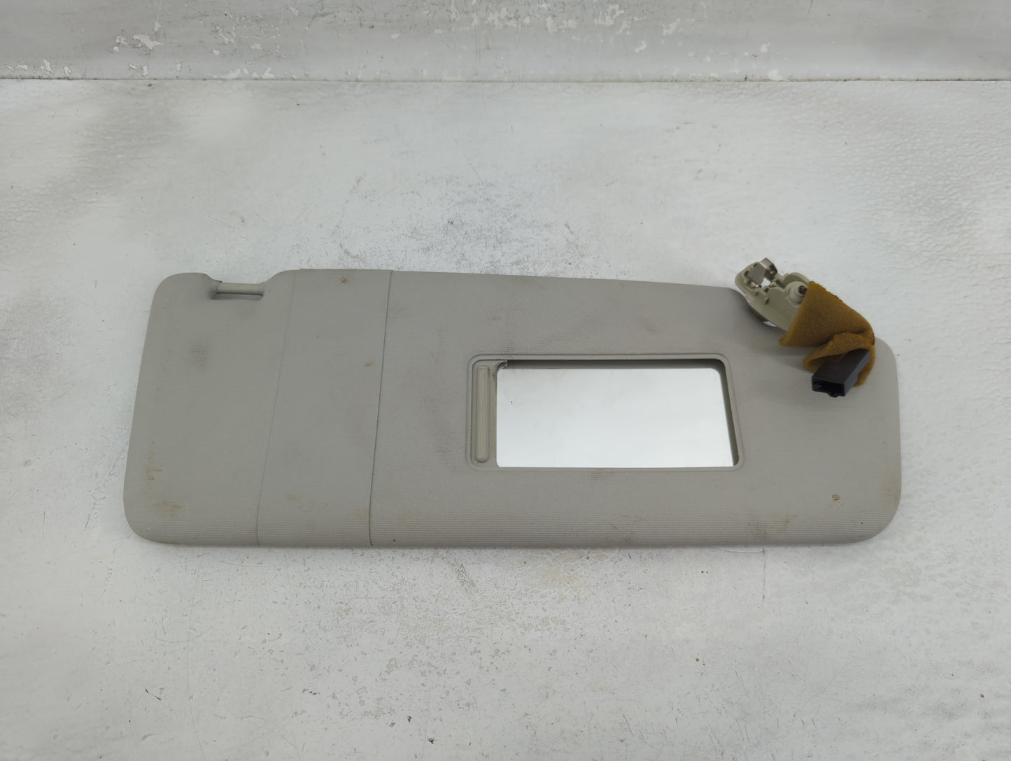 2017-2019 Toyota Corolla Sun Visor Shade Replacement Passenger Right Mirror Fits Fits 2017 2018 2019 OEM Used Auto Parts - O