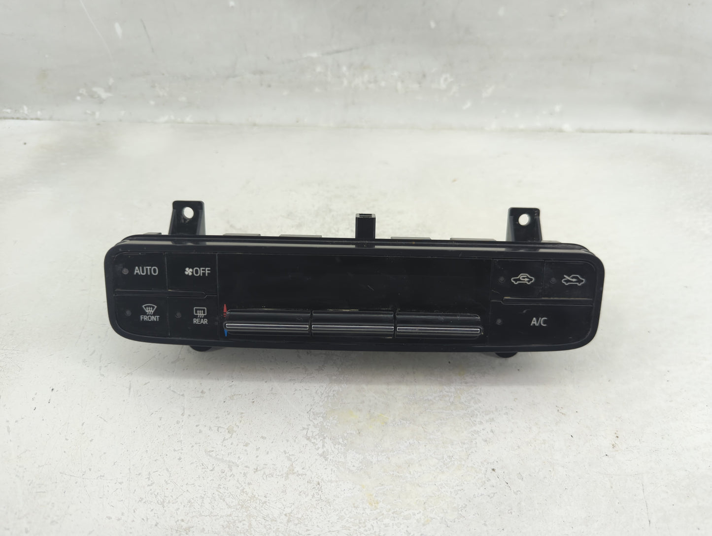 2019 Toyota Corolla Climate Control Module Temperature AC/Heater Replacement P/N:5590002A30 Fits OEM Used Auto Parts - Oemus