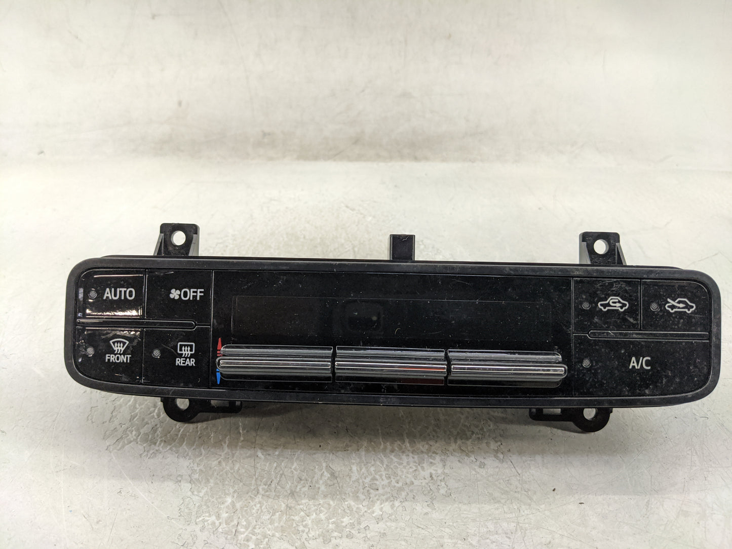 2017-2019 Toyota Corolla Climate Control Module Temperature AC/Heater Replacement Fits Fits 2017 2018 2019 OEM Used Auto Par