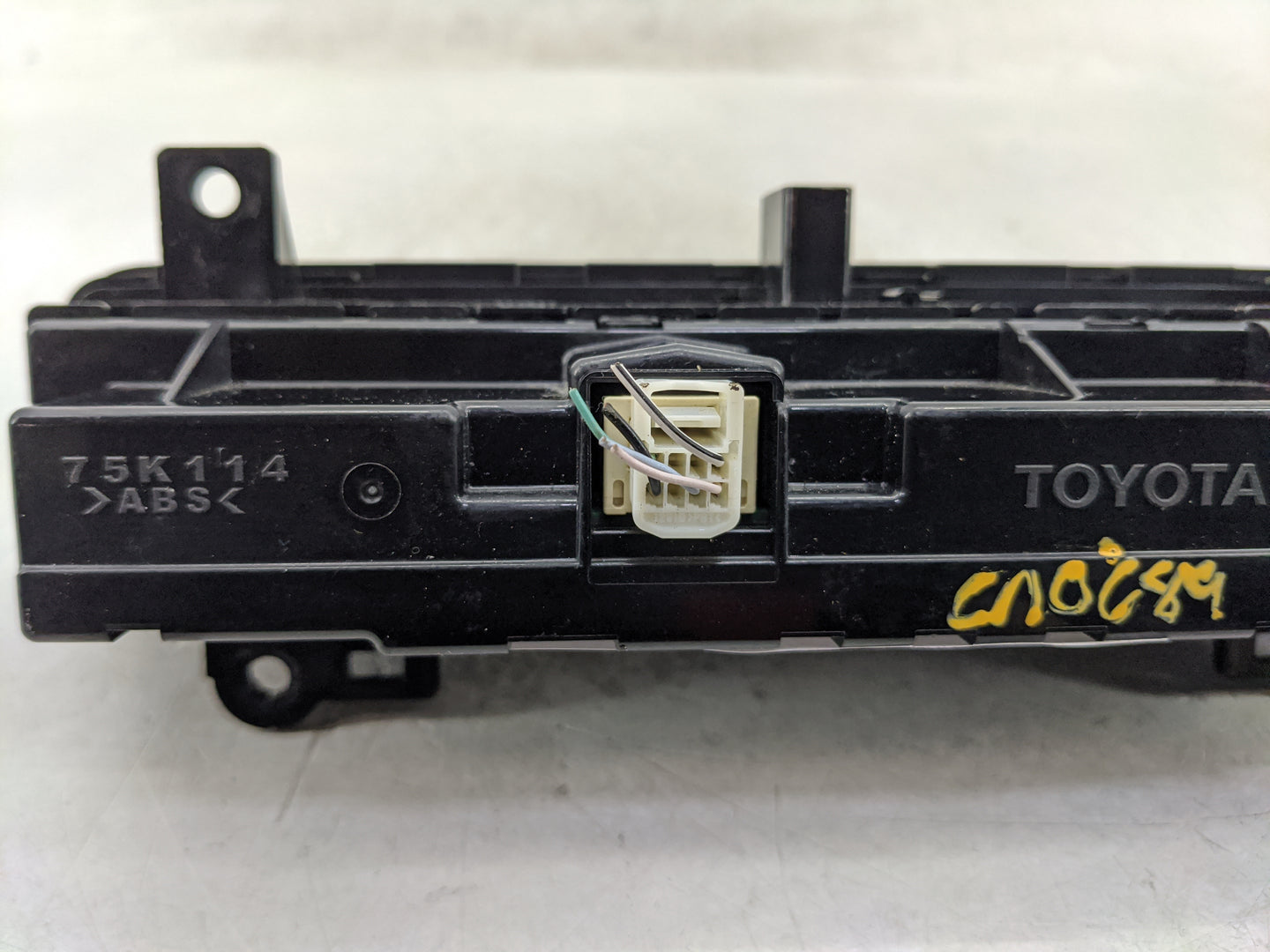 2017-2019 Toyota Corolla Climate Control Module Temperature AC/Heater Replacement Fits Fits 2017 2018 2019 OEM Used Auto Par