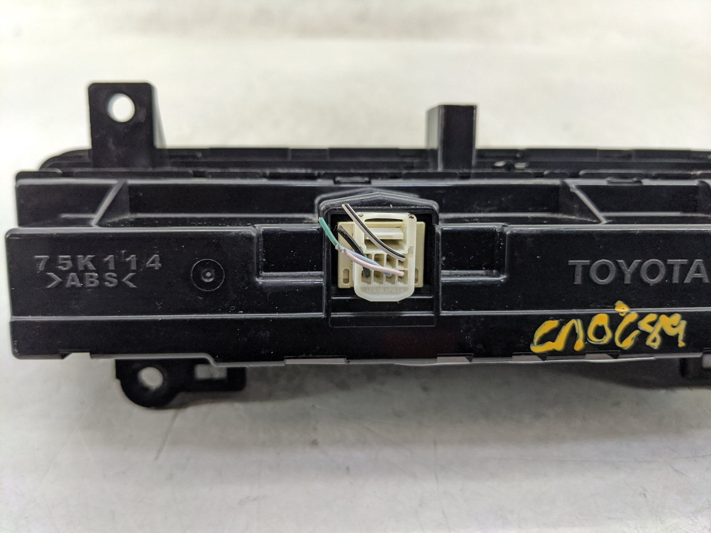 2017-2019 Toyota Corolla Climate Control Module Temperature AC/Heater Replacement Fits Fits 2017 2018 2019 OEM Used Auto Par