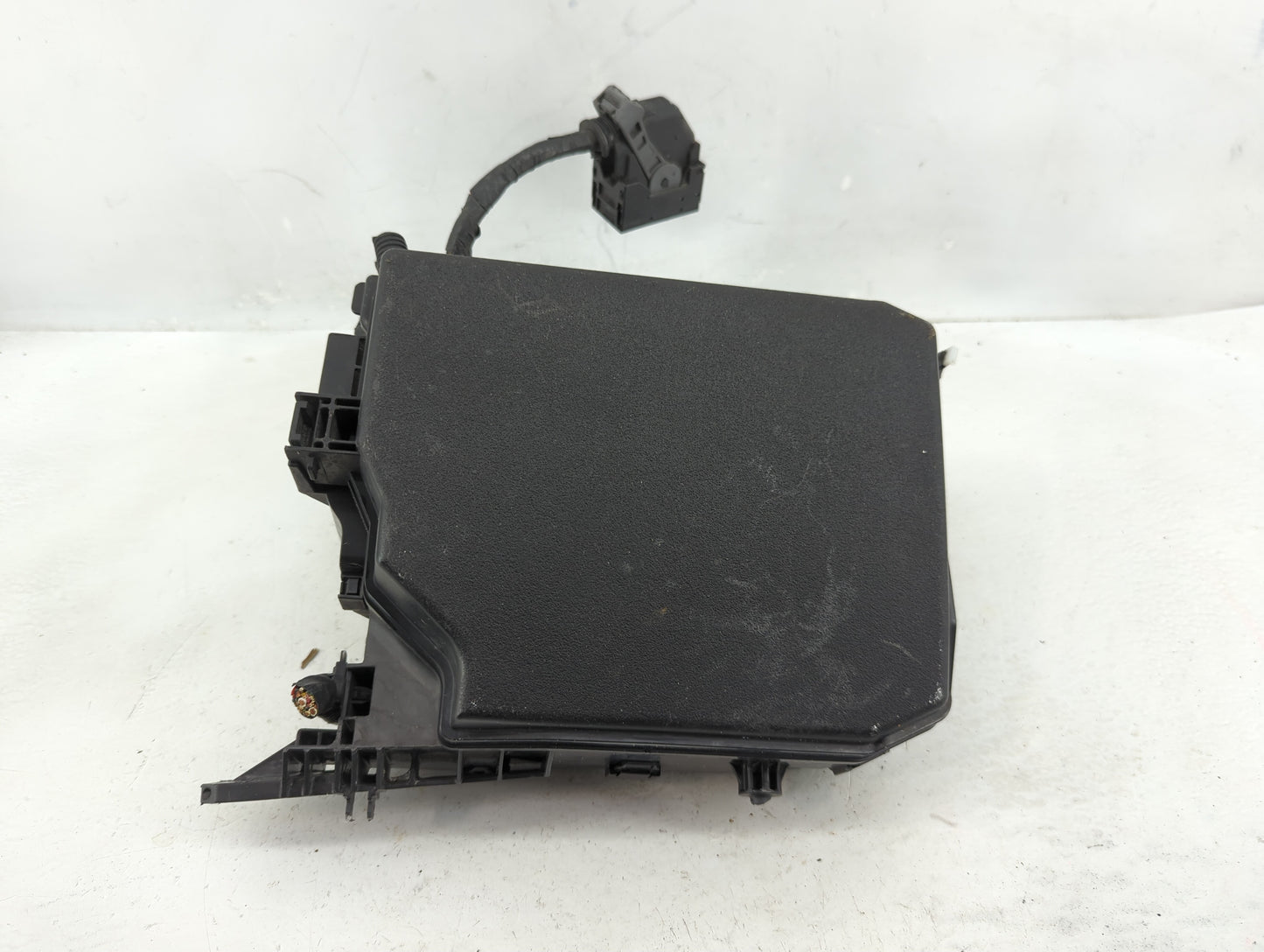 2014-2019 Toyota Corolla Fusebox Fuse Box Panel Relay Module P/N:82662-02661 Fits Fits 2014 2015 2016 2017 2018 2019 OEM Use