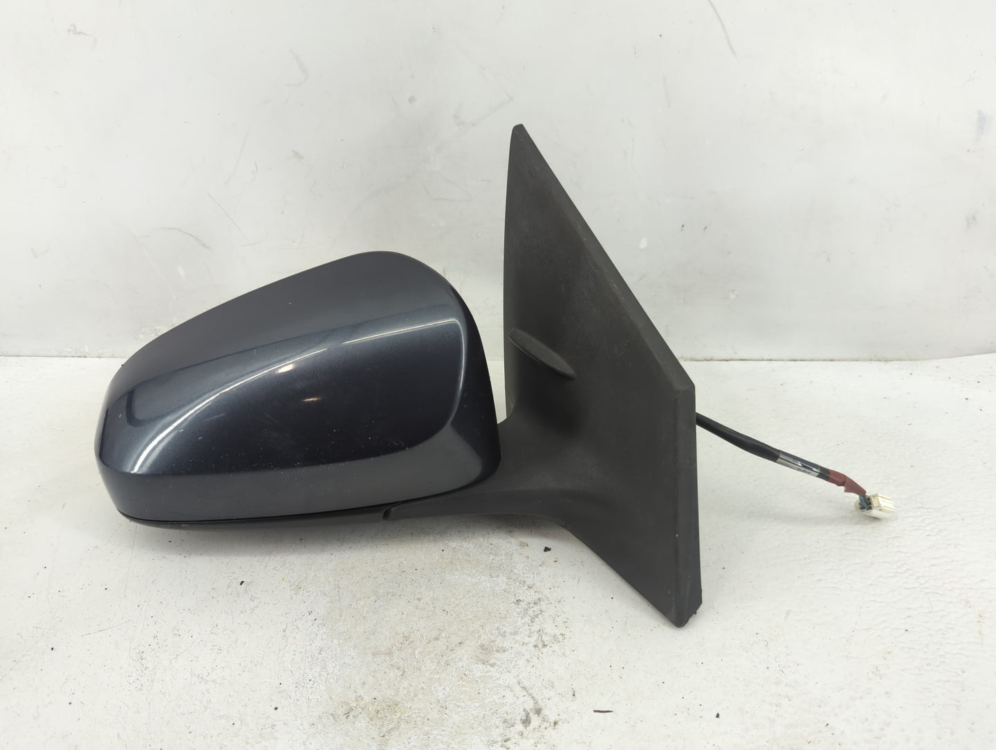 2019-2022 Toyota Corolla Passenger Side View Mirror - Right Door Mirror OEM Used - Oemusedautoparts1.com