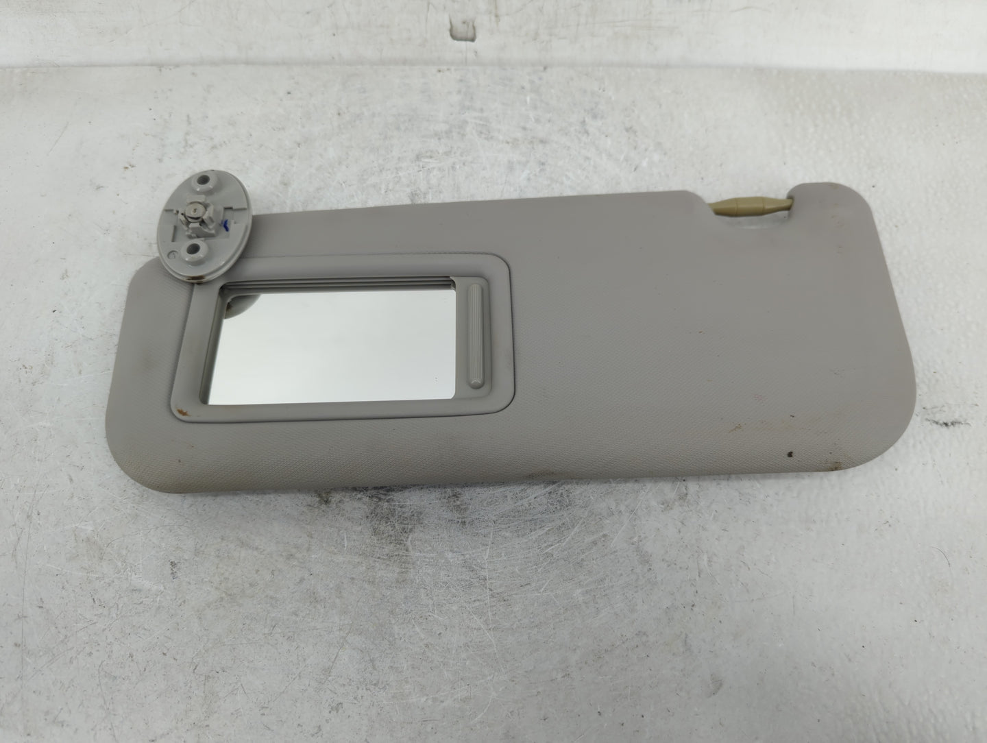 2017-2019 Toyota Corolla Sun Visor Shade Replacement Passenger Right Mirror Fits Fits 2017 2018 2019 OEM Used Auto Parts - O