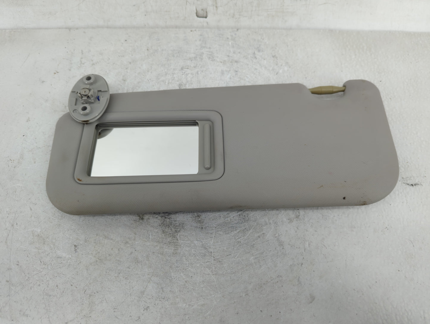 2017-2019 Toyota Corolla Sun Visor Shade Replacement Passenger Right Mirror Fits Fits 2017 2018 2019 OEM Used Auto Parts - O