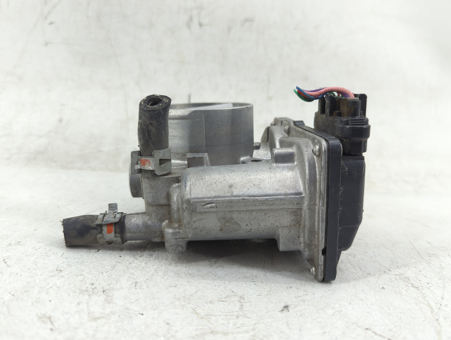 2011-2019 Toyota Corolla Throttle Body P/N:22030-37050 Fits Fits 2011 2012 2013 2014 2015 2016 2017 2018 2019 OEM Used Auto 