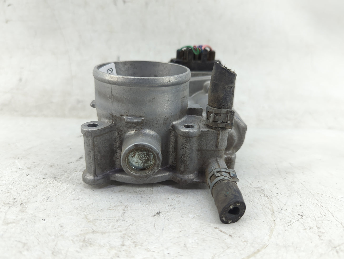 2011-2019 Toyota Corolla Throttle Body P/N:22030-37050 Fits Fits 2011 2012 2013 2014 2015 2016 2017 2018 2019 OEM Used Auto 