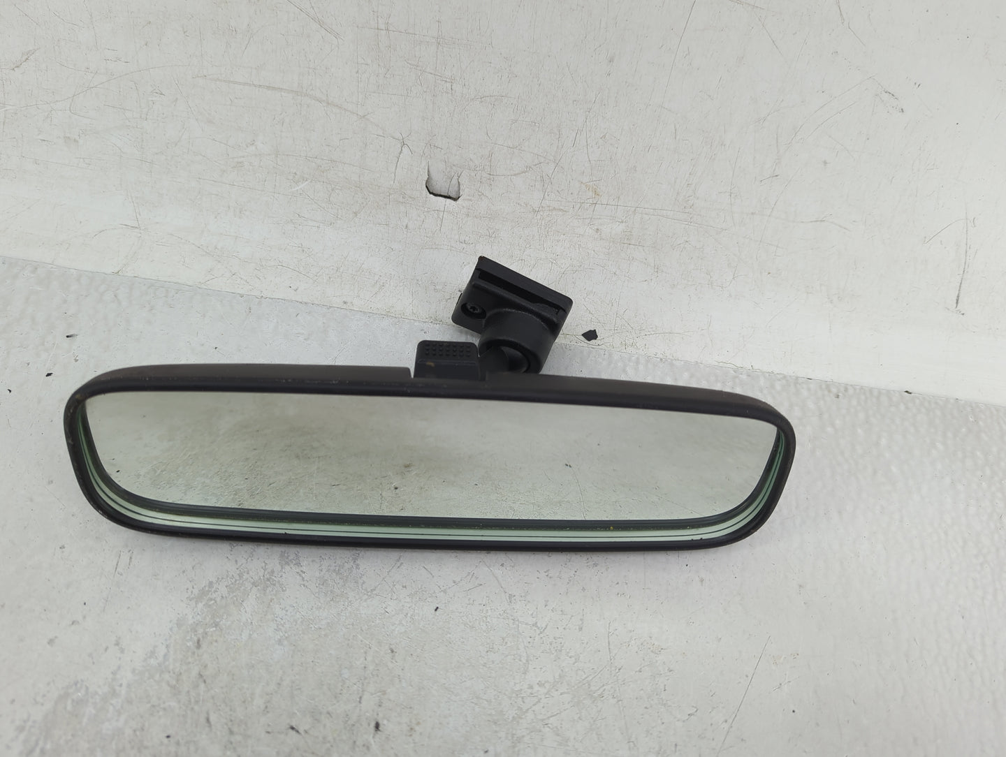 2017-2022 Toyota Corolla Interior Rear View Mirror Replacement OEM P/N:E4042197 Fits Fits 2016 2017 2018 2019 2020 2021 2022
