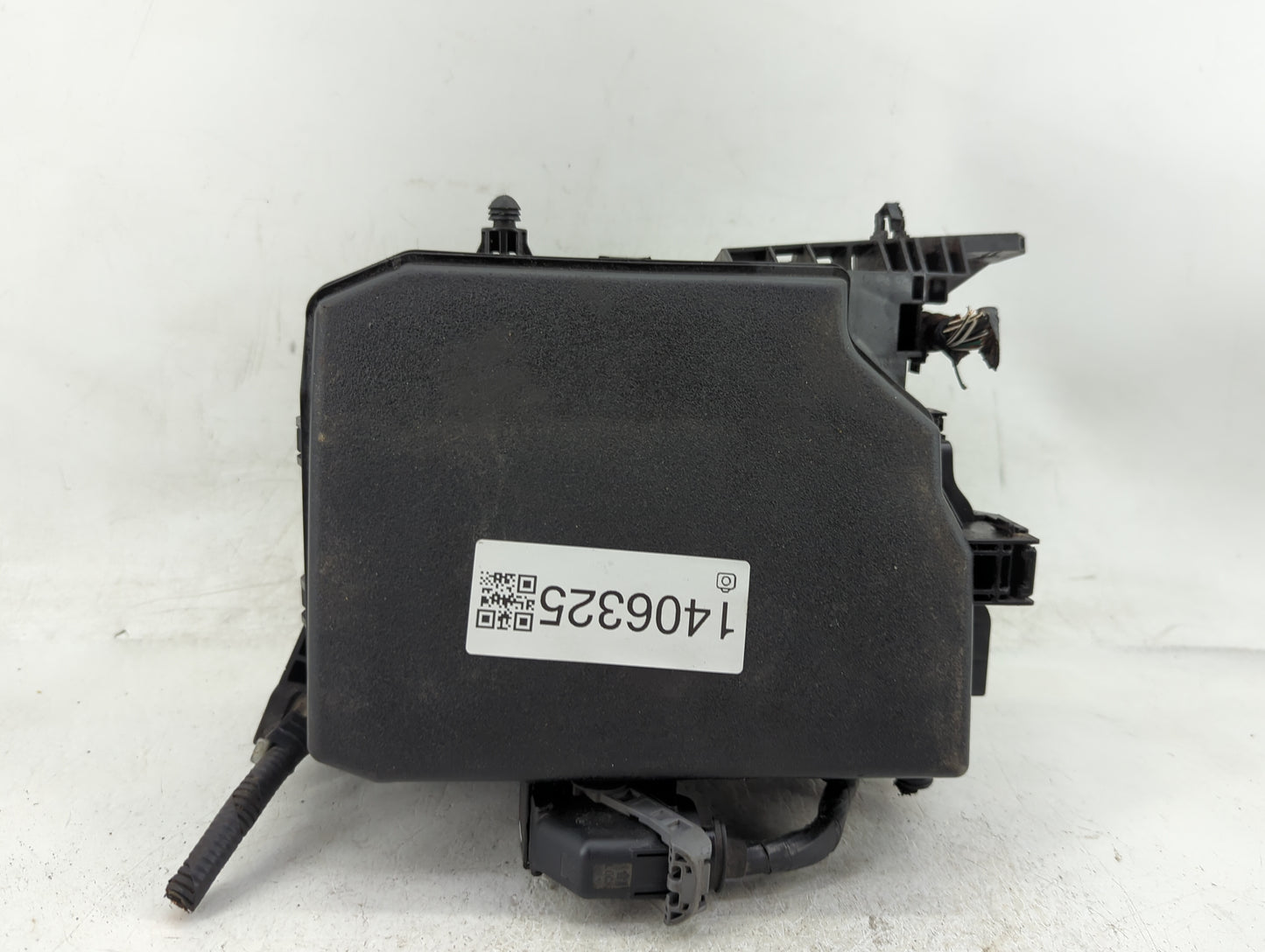 2014-2019 Toyota Corolla Fusebox Fuse Box Panel Relay Module P/N:82662-02661 Fits Fits 2014 2015 2016 2017 2018 2019 OEM Use