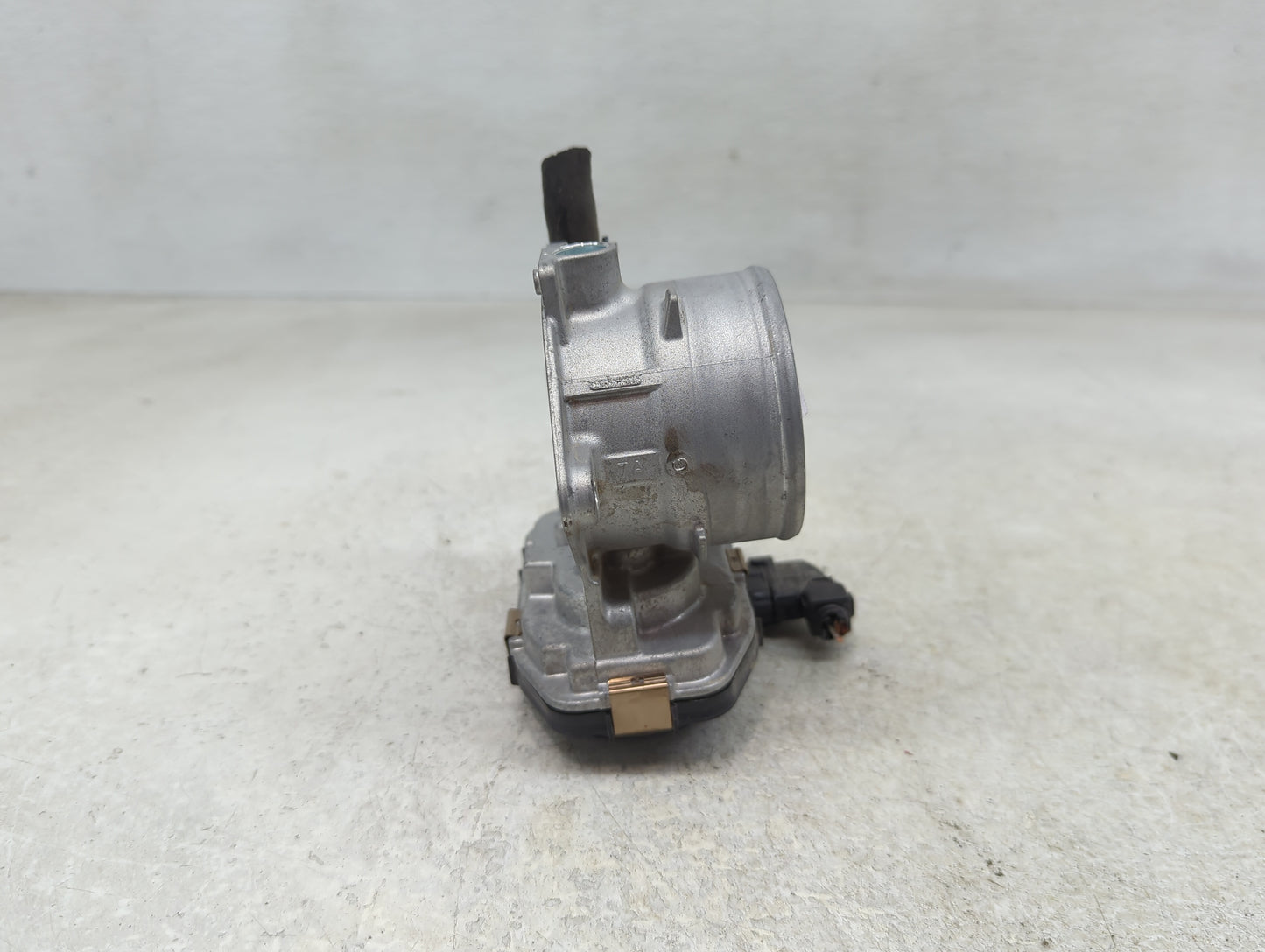 2019-2022 Toyota Corolla Throttle Body P/N:22030-24010 Fits Fits 2019 2020 2021 2022 OEM Used Auto Parts - Oemusedautoparts1