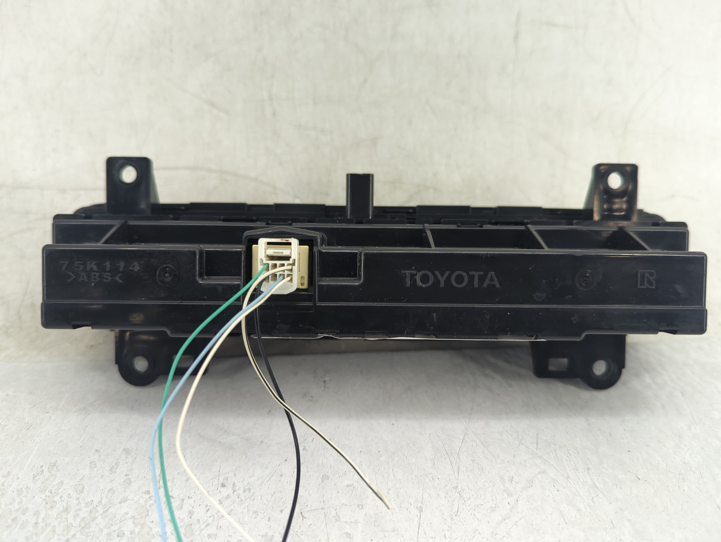 2017-2019 Toyota Corolla Climate Control Module Temperature AC/Heater Replacement P/N:75K114 Fits Fits 2017 2018 2019 OEM Us