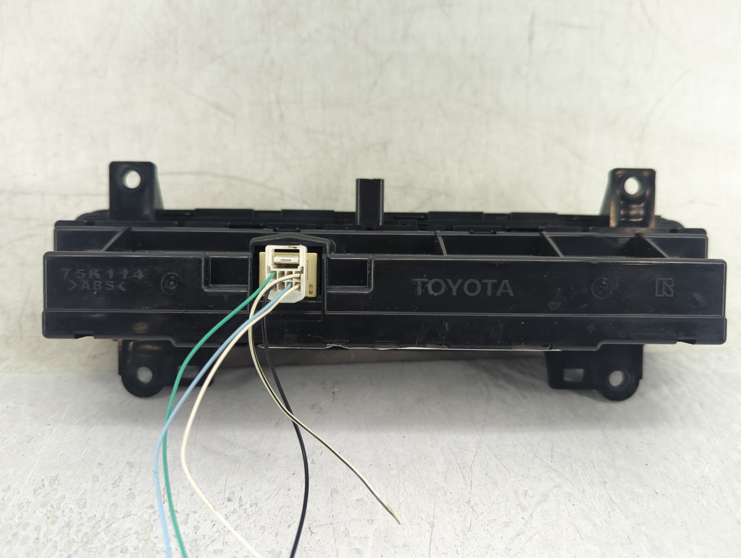 2017-2019 Toyota Corolla Climate Control Module Temperature AC/Heater Replacement P/N:75K114 Fits Fits 2017 2018 2019 OEM Us