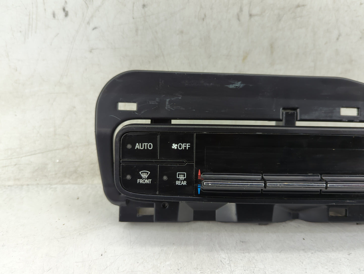 2017-2019 Toyota Corolla Climate Control Module Temperature AC/Heater Replacement P/N:55468-02060 Fits Fits 2017 2018 2019 O