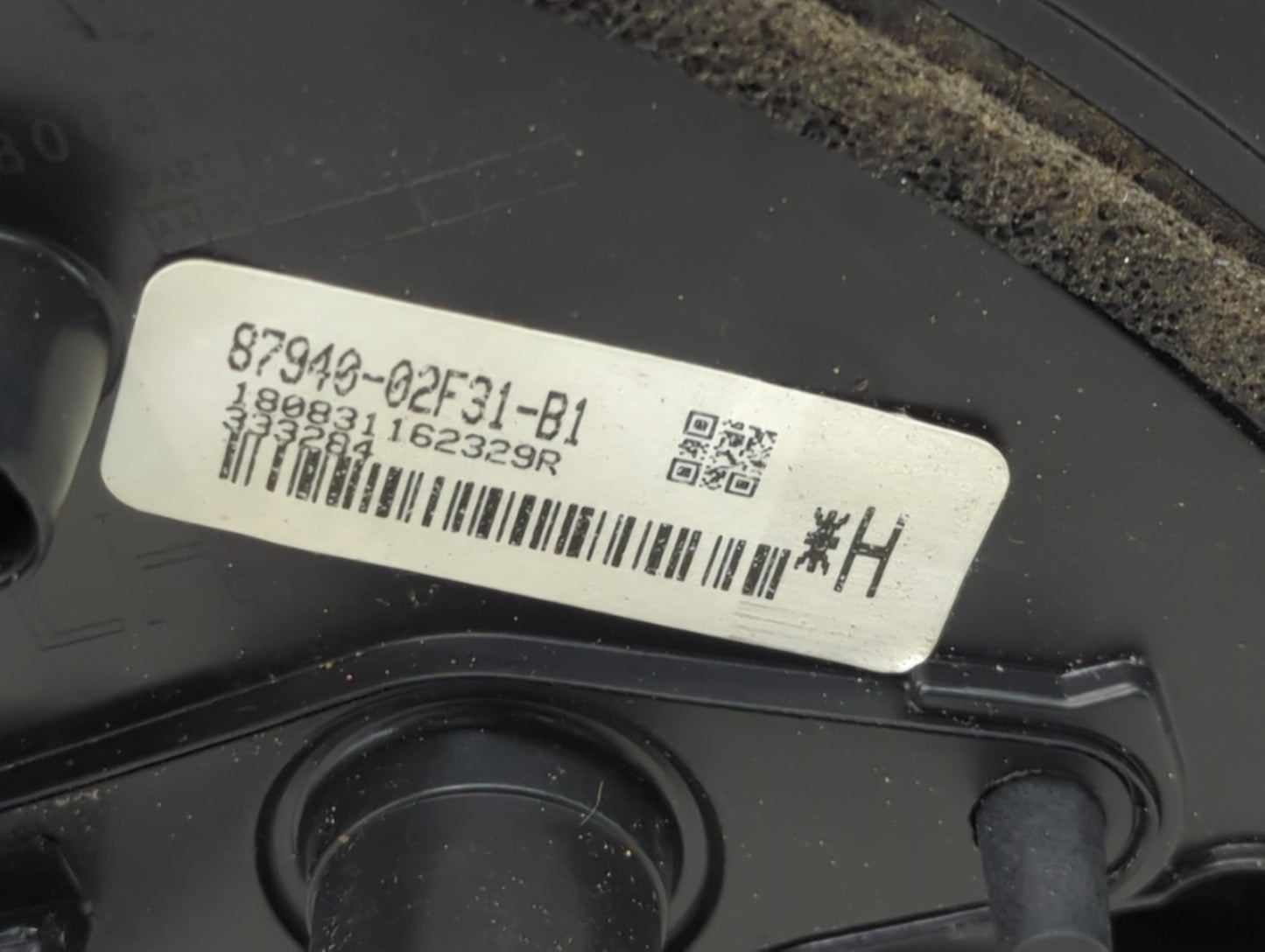 2019 Toyota Corolla Driver Side View Mirror - Left Door Mirror OEM Used - Oemusedautoparts1.com