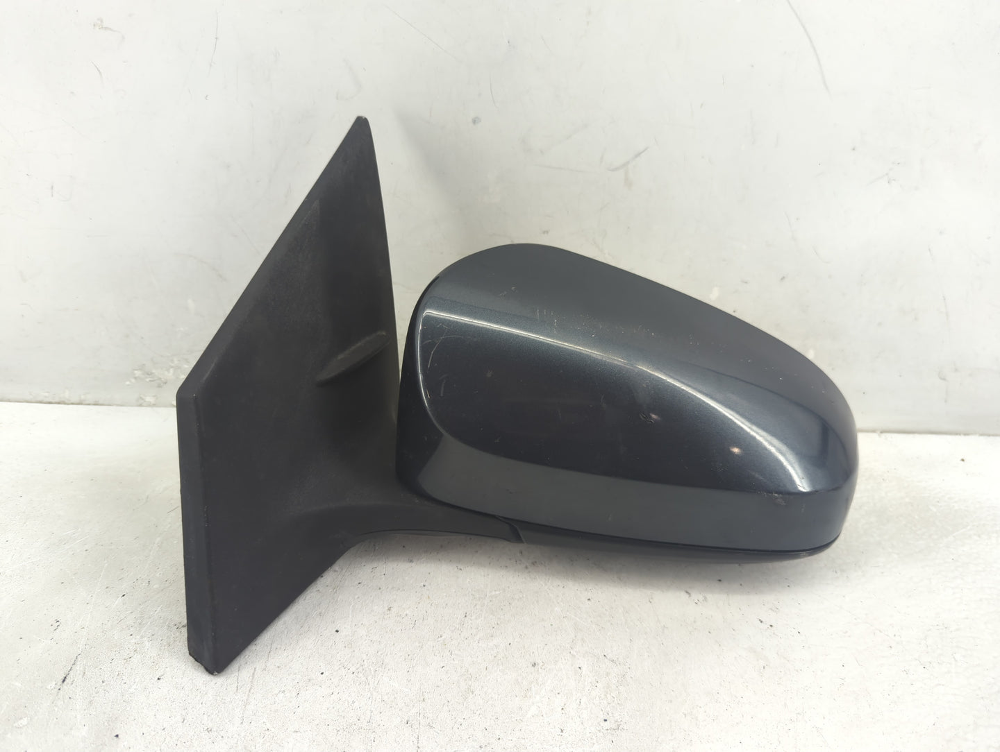 2014-2019 Toyota Corolla Driver Side View Mirror - Left Door Mirror OEM Used - Oemusedautoparts1.com