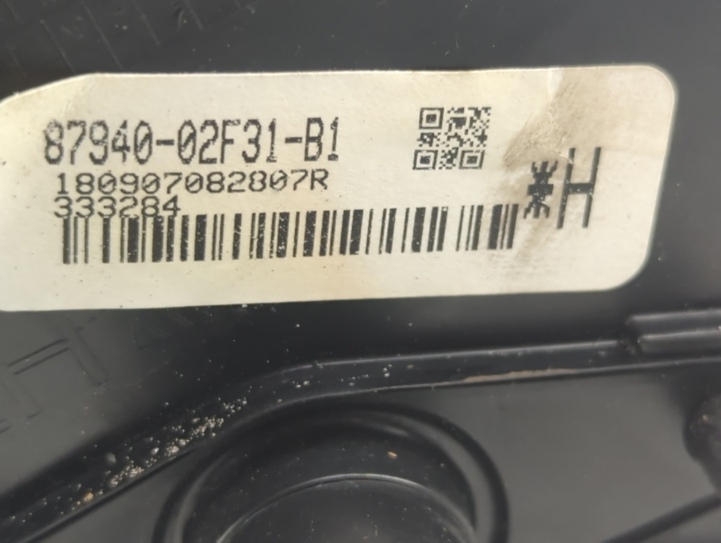 2014-2019 Toyota Corolla Driver Side View Mirror - Left Door Mirror OEM Used - Oemusedautoparts1.com