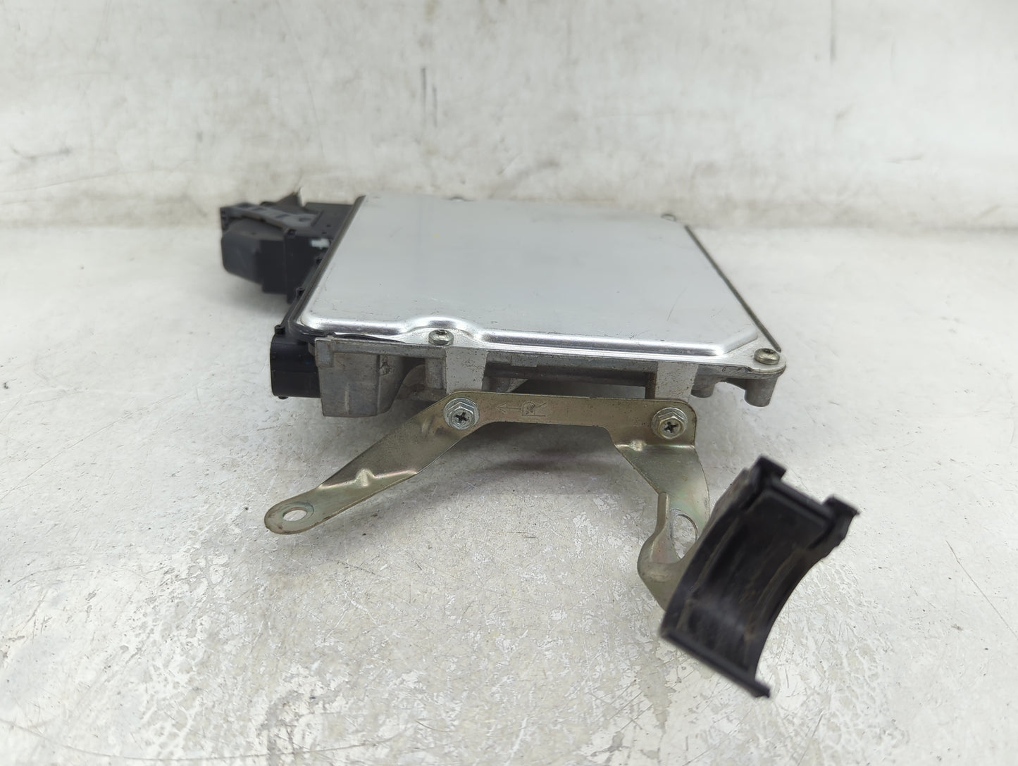 2017-2019 Toyota Corolla PCM Engine Control Computer ECU ECM PCU OEM P/N:89661-0ZQ93 Fits Fits 2017 2018 2019 OEM Used Auto 