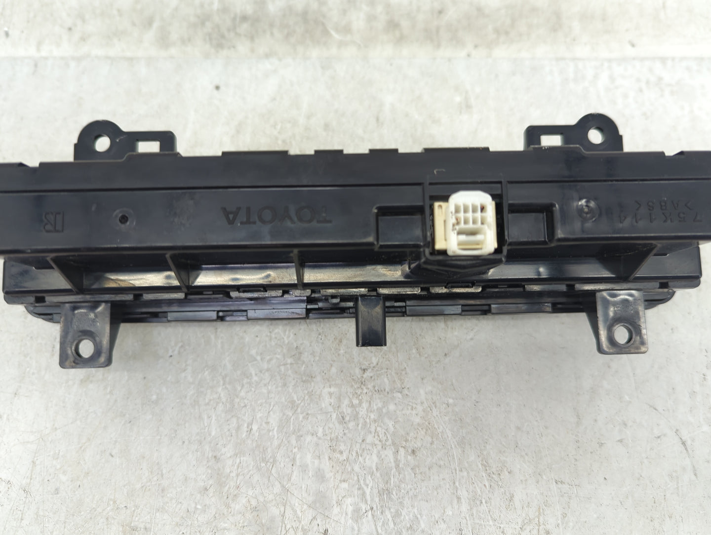 2017-2019 Toyota Corolla Climate Control Module Temperature AC/Heater Replacement P/N:75K114 Fits Fits 2017 2018 2019 OEM Us