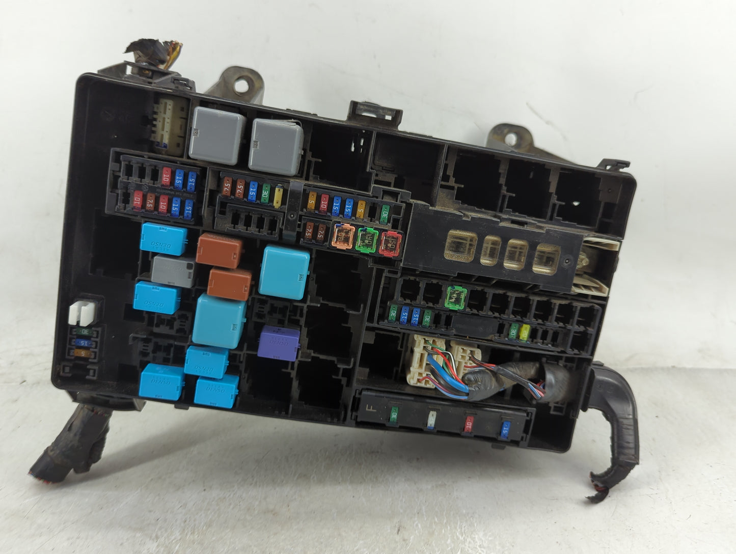 2014-2019 Toyota Corolla Fusebox Fuse Box Panel Relay Module P/N:9225 N0A2 Fits Fits 2014 2015 2016 2017 2018 2019 OEM Used 
