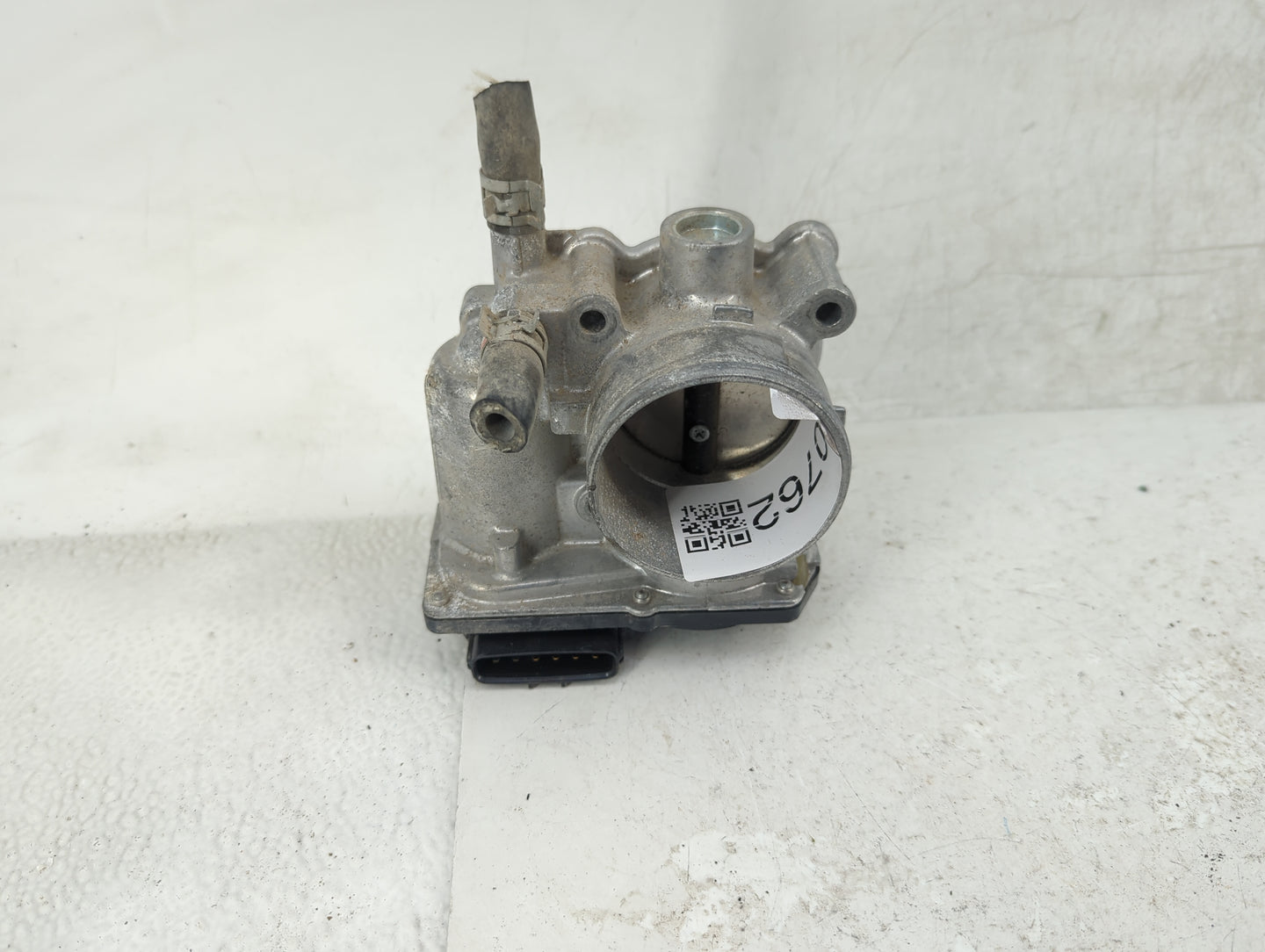 2011-2019 Toyota Corolla Throttle Body P/N:22030-0T080 Fits Fits 2011 2012 2013 2014 2015 2016 2017 2018 2019 OEM Used Auto 