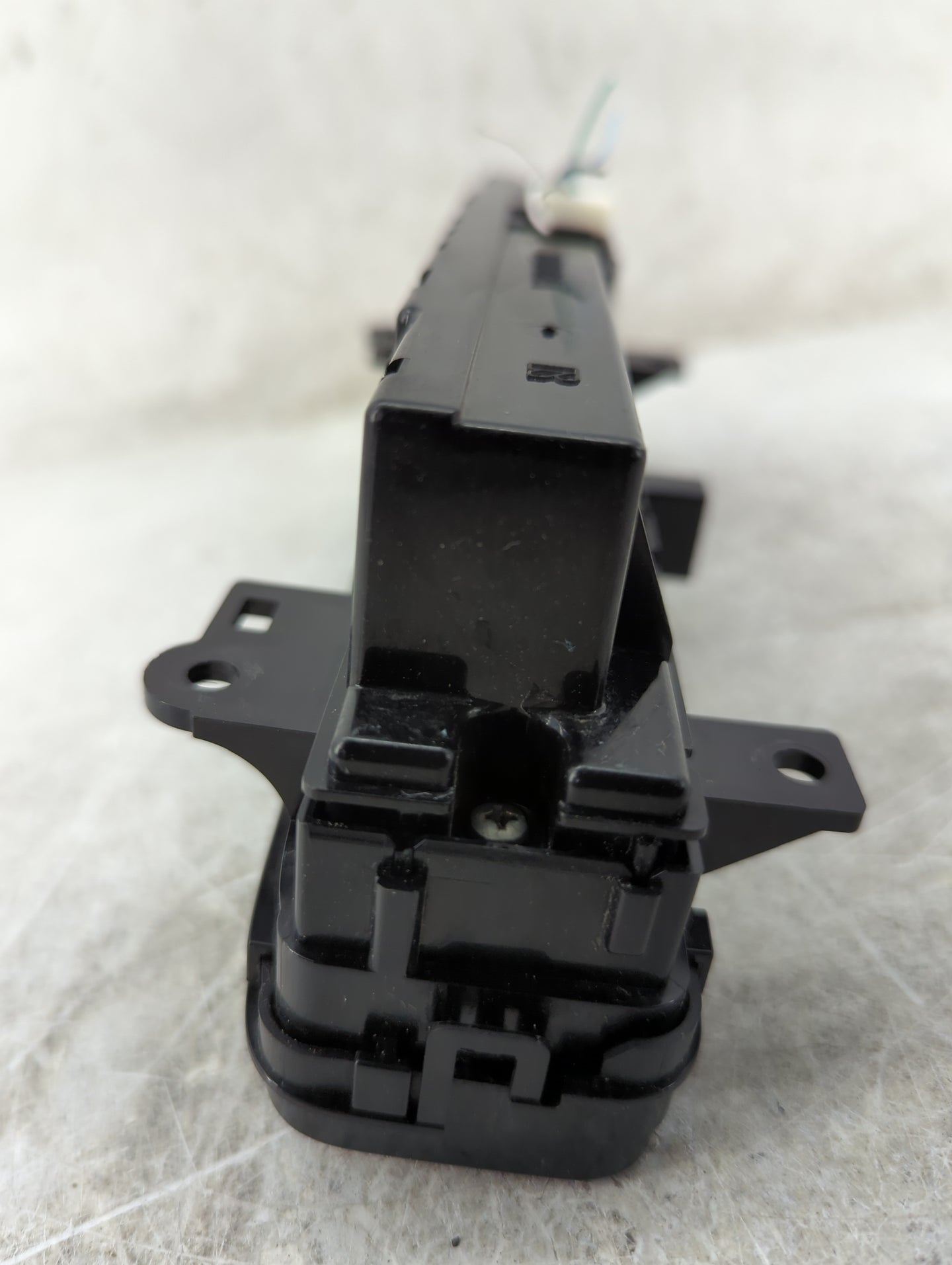 2019 Toyota Corolla Climate Control Module Temperature AC/Heater Replacement P/N:75K114 Fits OEM Used Auto Parts - Oemusedau