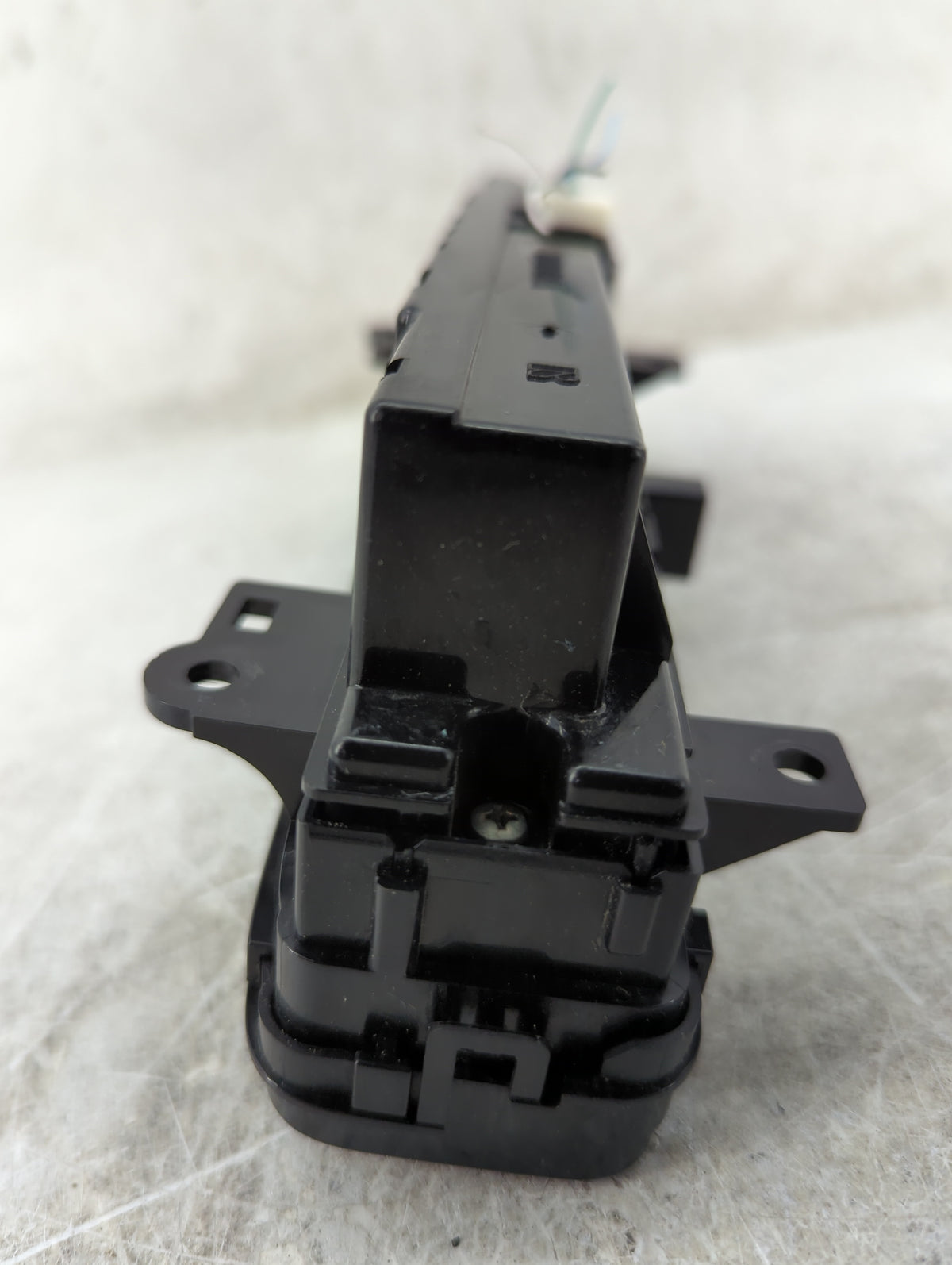 2019 Toyota Corolla Climate Control Module Temperature AC/Heater Replacement P/N:75K114 Fits OEM Used Auto Parts - Oemusedau
