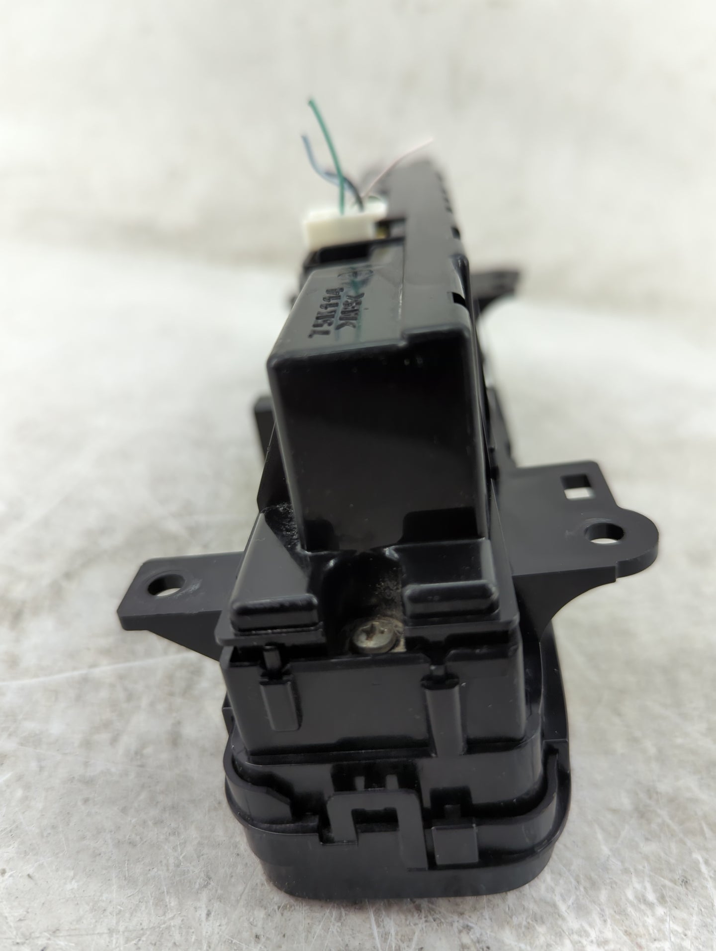 2019 Toyota Corolla Climate Control Module Temperature AC/Heater Replacement P/N:75K114 Fits OEM Used Auto Parts - Oemusedau