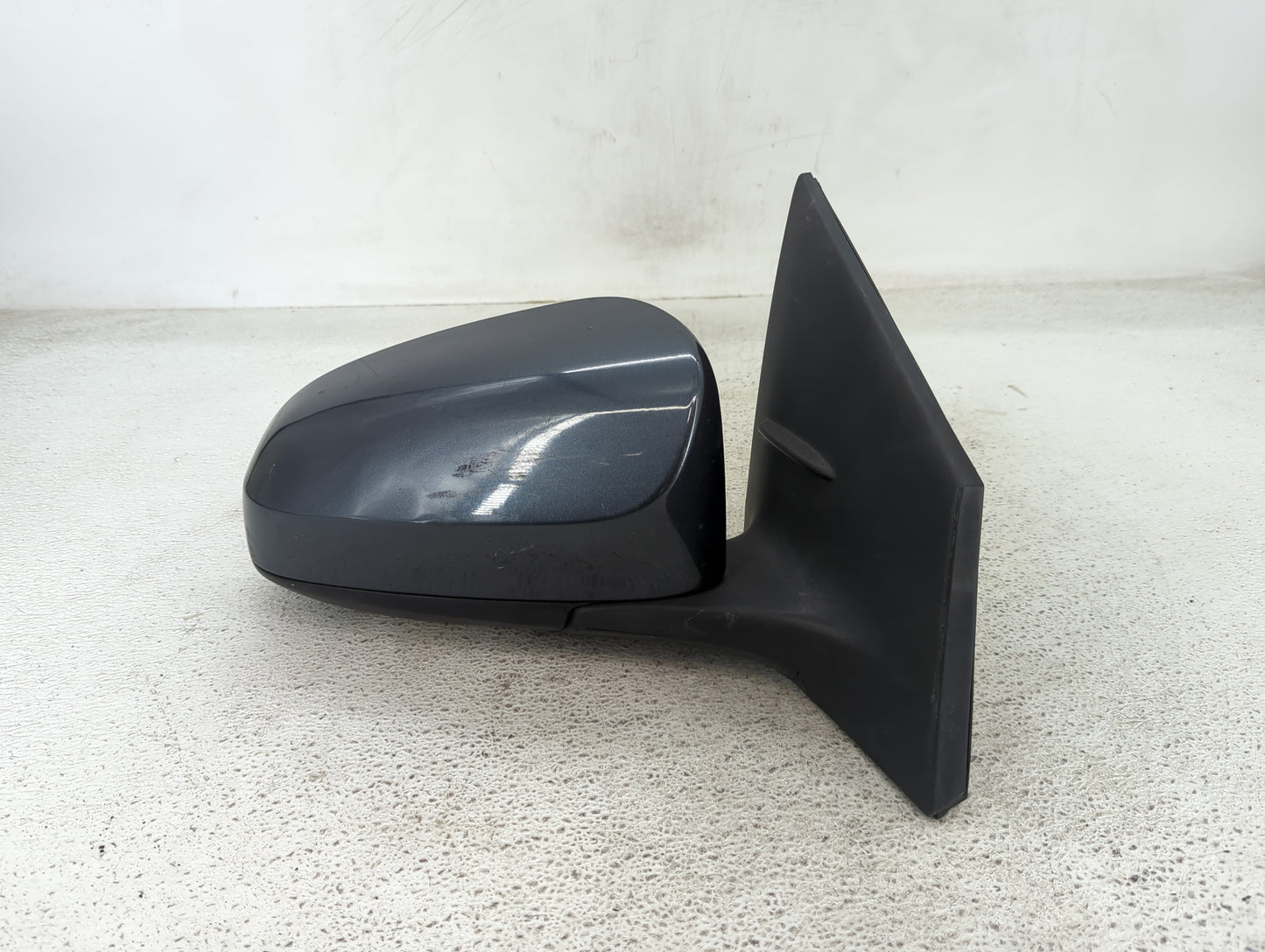 2014-2019 Toyota Corolla Passenger Side View Mirror - Right Door Mirror OEM Used - Oemusedautoparts1.com