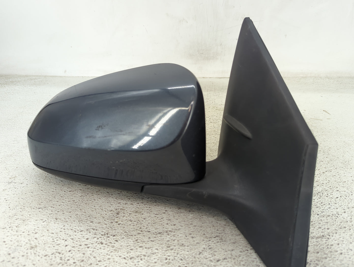 2014-2019 Toyota Corolla Passenger Side View Mirror - Right Door Mirror OEM Used - Oemusedautoparts1.com